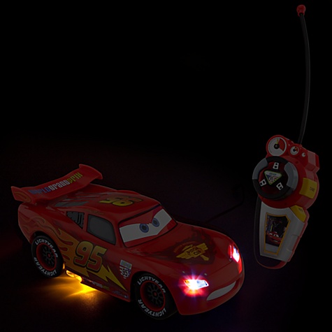 Маквин со свето- и звукоэффектами на радиоуправлении (Lightning McQueen Remote Control Vehicle )